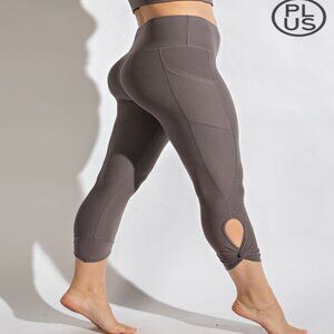 WOMENS SOFT SEAM DETAIL CAPRI KEYHOLE YOGA LEGGINGS W/POCKETS SIZES 1X-3X GREY